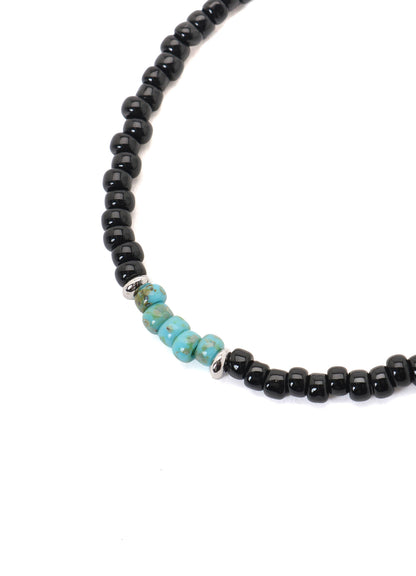 GLASS & BRASS BEAD BRACELET C