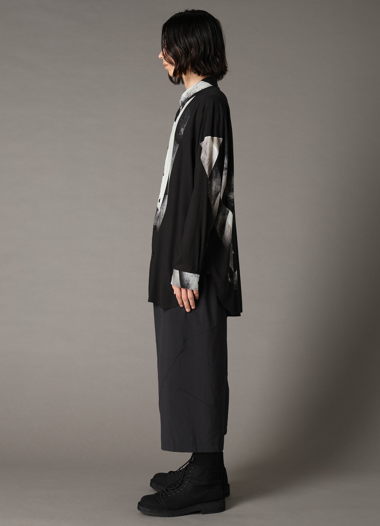 GEOMETRIC PATTERN OVERSIZED SHIRT