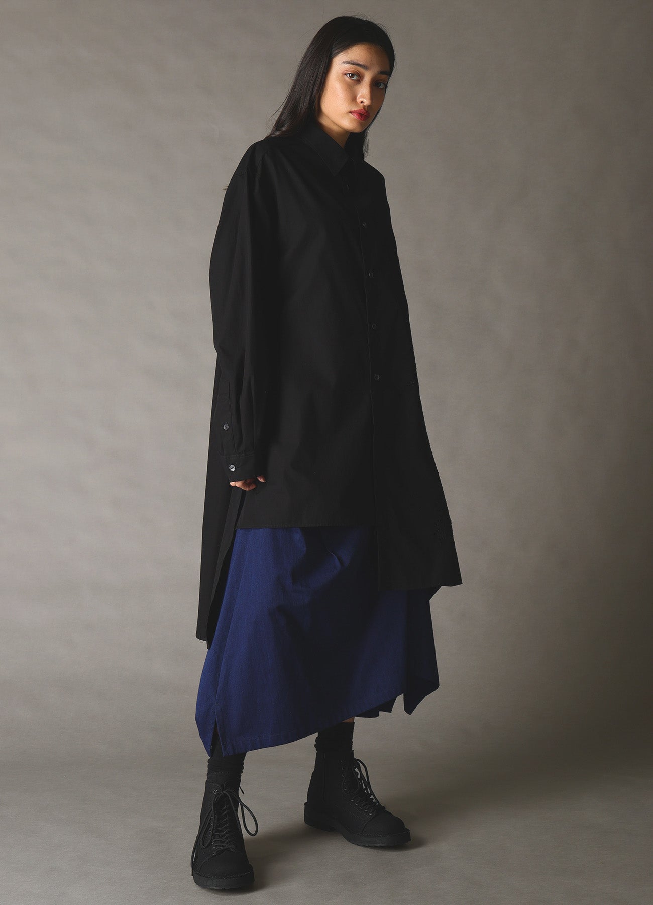 COTTON BROAD BRODERIE LACE SHIRT WITH LEFT DRAPE – THE SHOP YOHJI COTTON BROAD BRODERIE LACE SHIRT WITH LEFT DRAPE – THE SHOP YOHJI