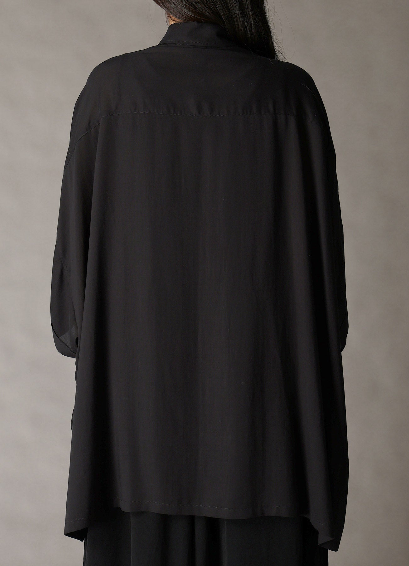 ヨウジヤマモト CELLULOSE LAWN DETACHABLE.C.RS.B CELLULOSE LAWN LONG SHIRT WITH SLEEVE SLITS – THE SHOP YOHJI YAMAMOTO