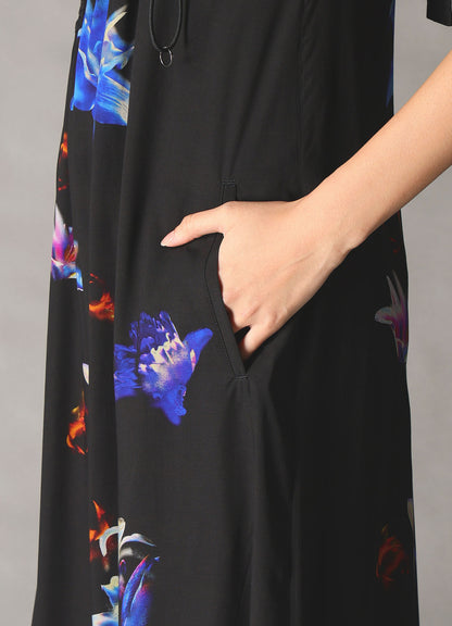 【1/16 10:00(JST) Release】LILY PATTERN ASYMMETRY DRAWCORD DRESS