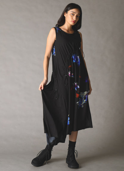 【1/16 10:00(JST) Release】LILY PATTERN ASYMMETRY DRAWCORD DRESS