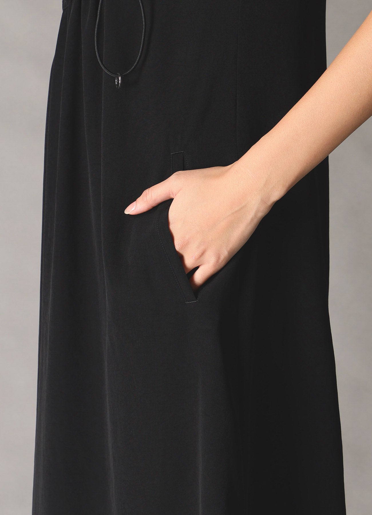 CREPE de CHINE ASYMMETRY DRAWCORD DRESS – THE SHOP YOHJI YAMAMOTO