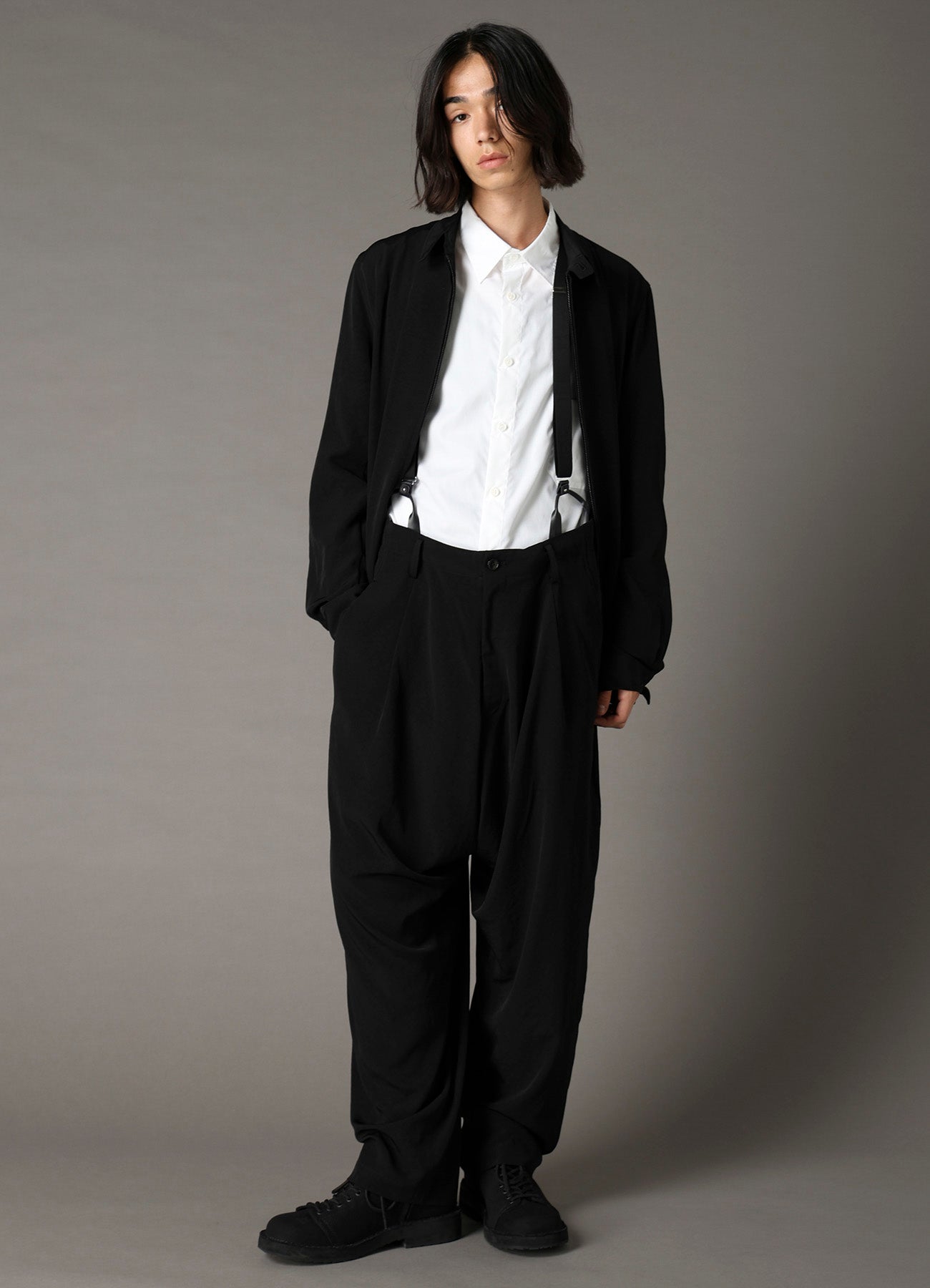 CREPE de CHINE ZIPPER SLIM FIT JACKET