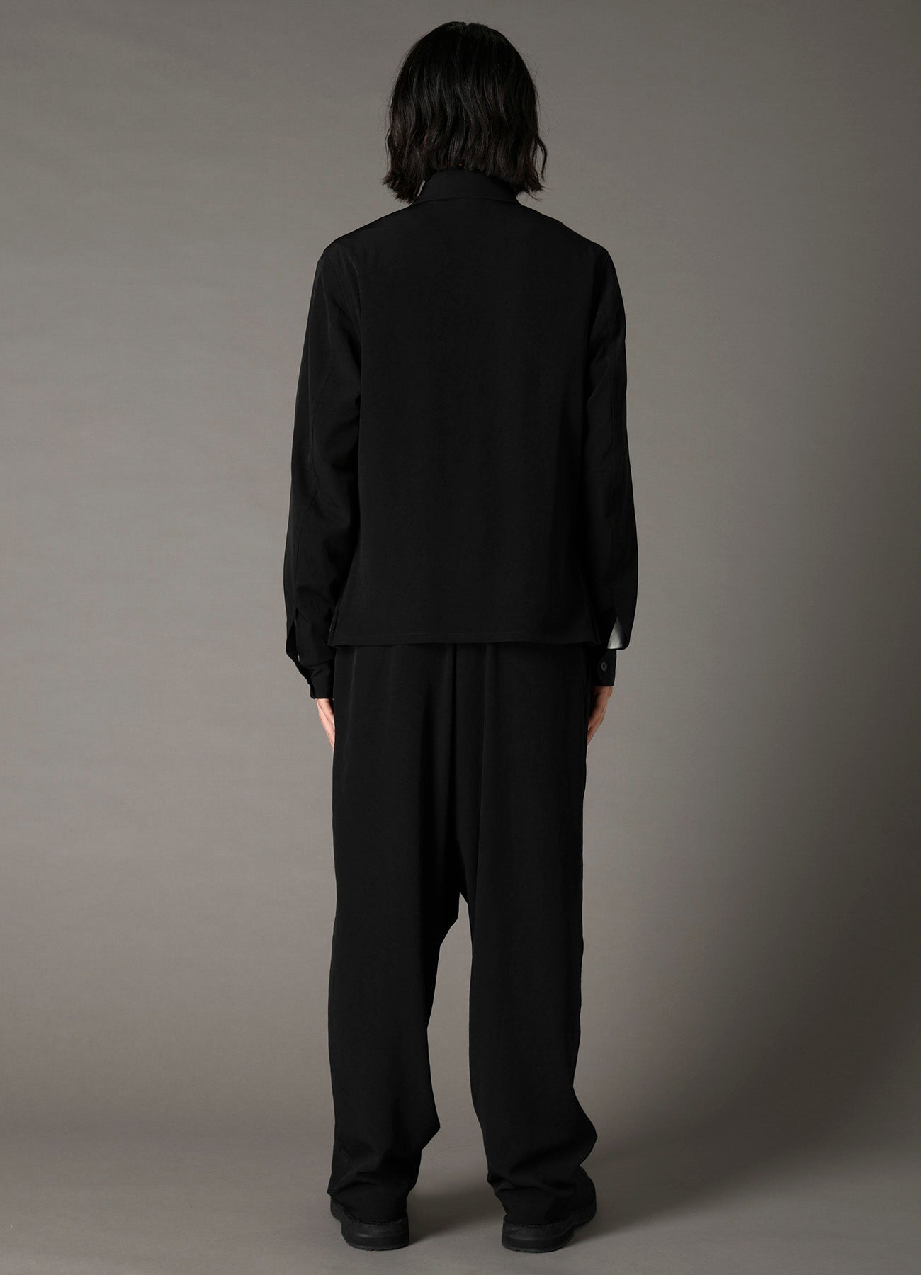 CREPE de CHINE ZIPPER SLIM FIT JACKET