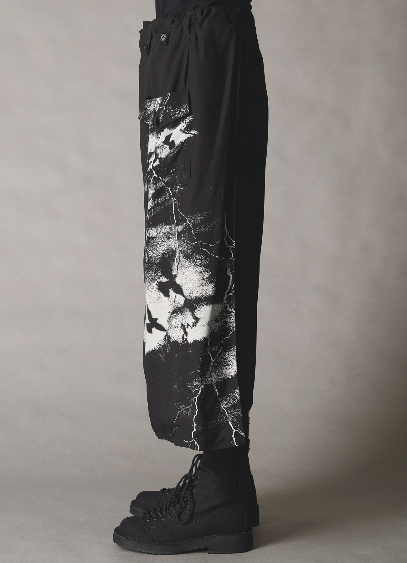 CROW PATTERN WRAP PANTS – THE SHOP YOHJI YAMAMOTO