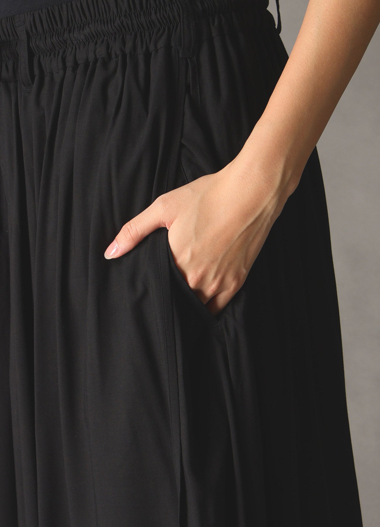 BLUE FLOWER PRINT CULOTTE PANTS