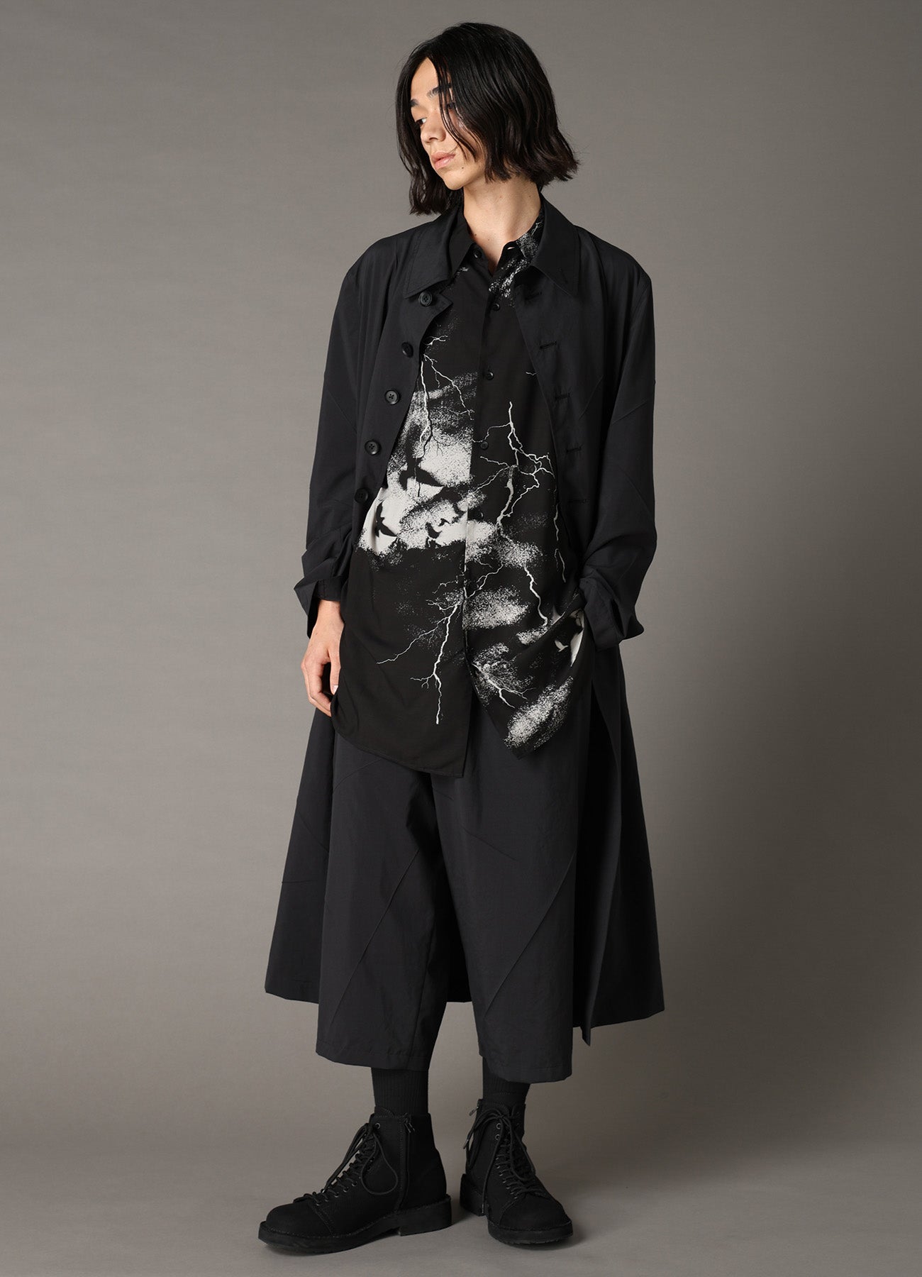 PE TAFFETA PLEATS DESIGN PANTS