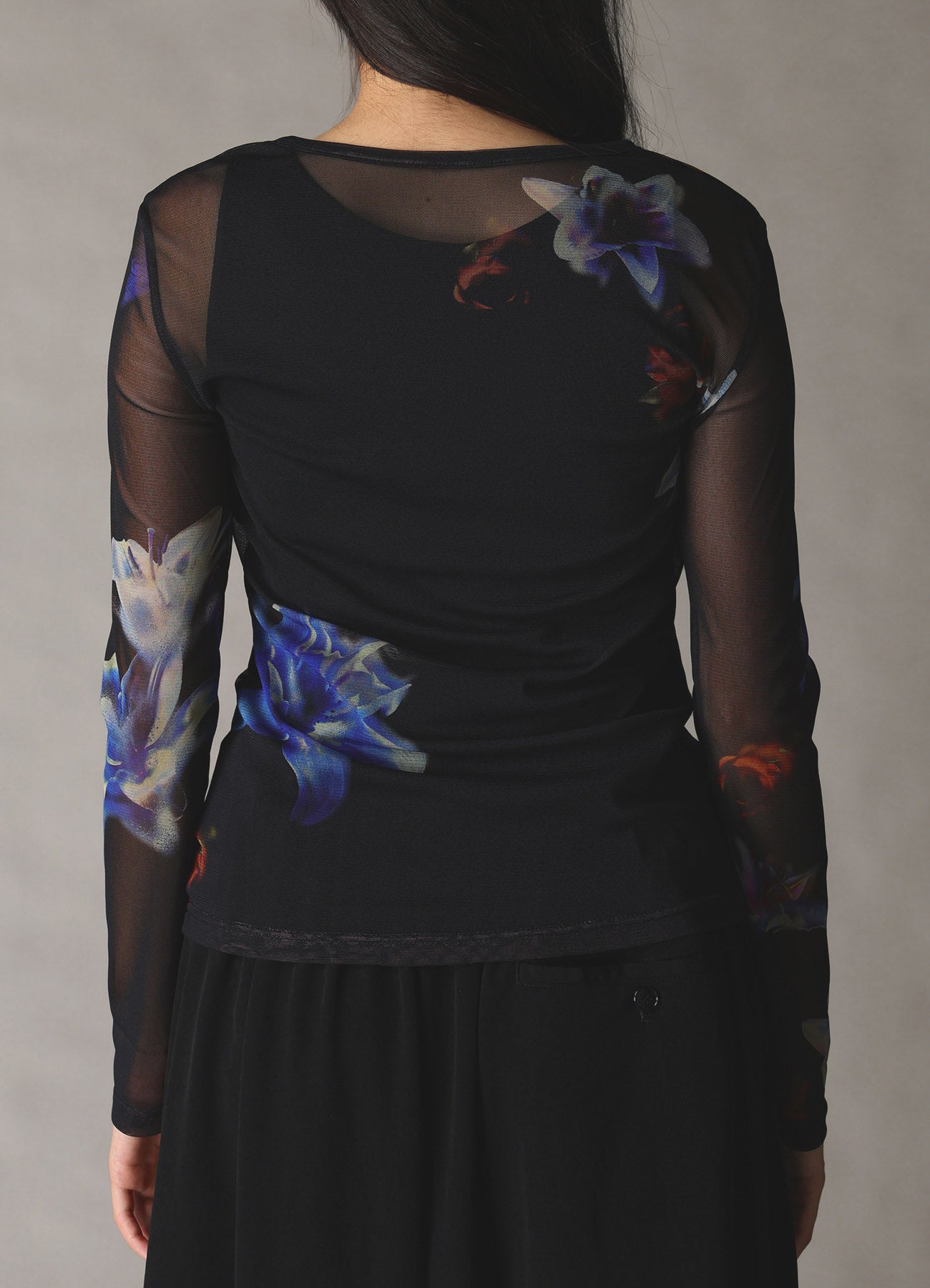 【1/16 10:00(JST) Release】LILY PATTERN SOFT TULLE LONG SLEEVE T