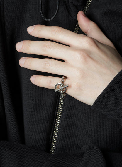 BRASS TOGGLE RING