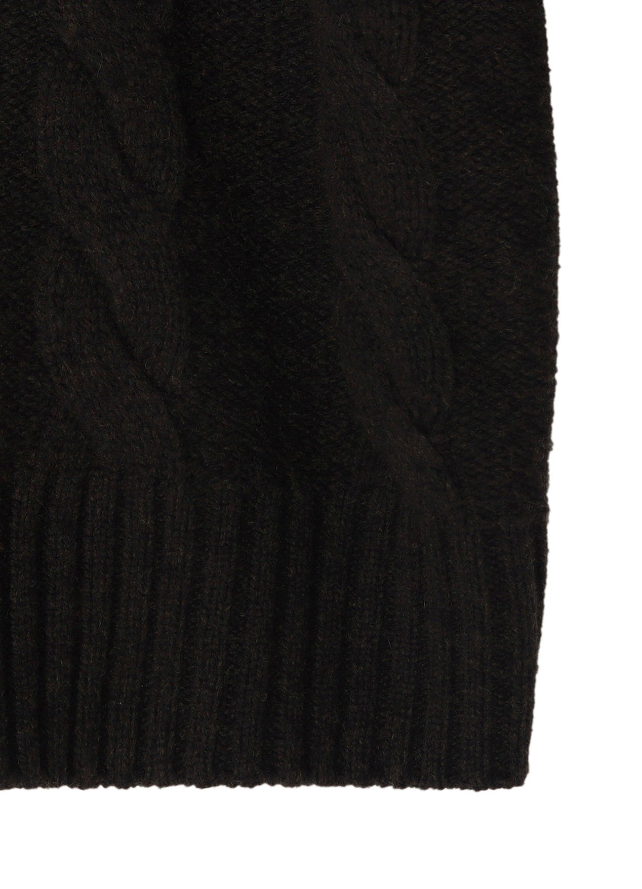 FINE MERINO WOOL CABLE SWITCH UNBALANCE PULLOVER