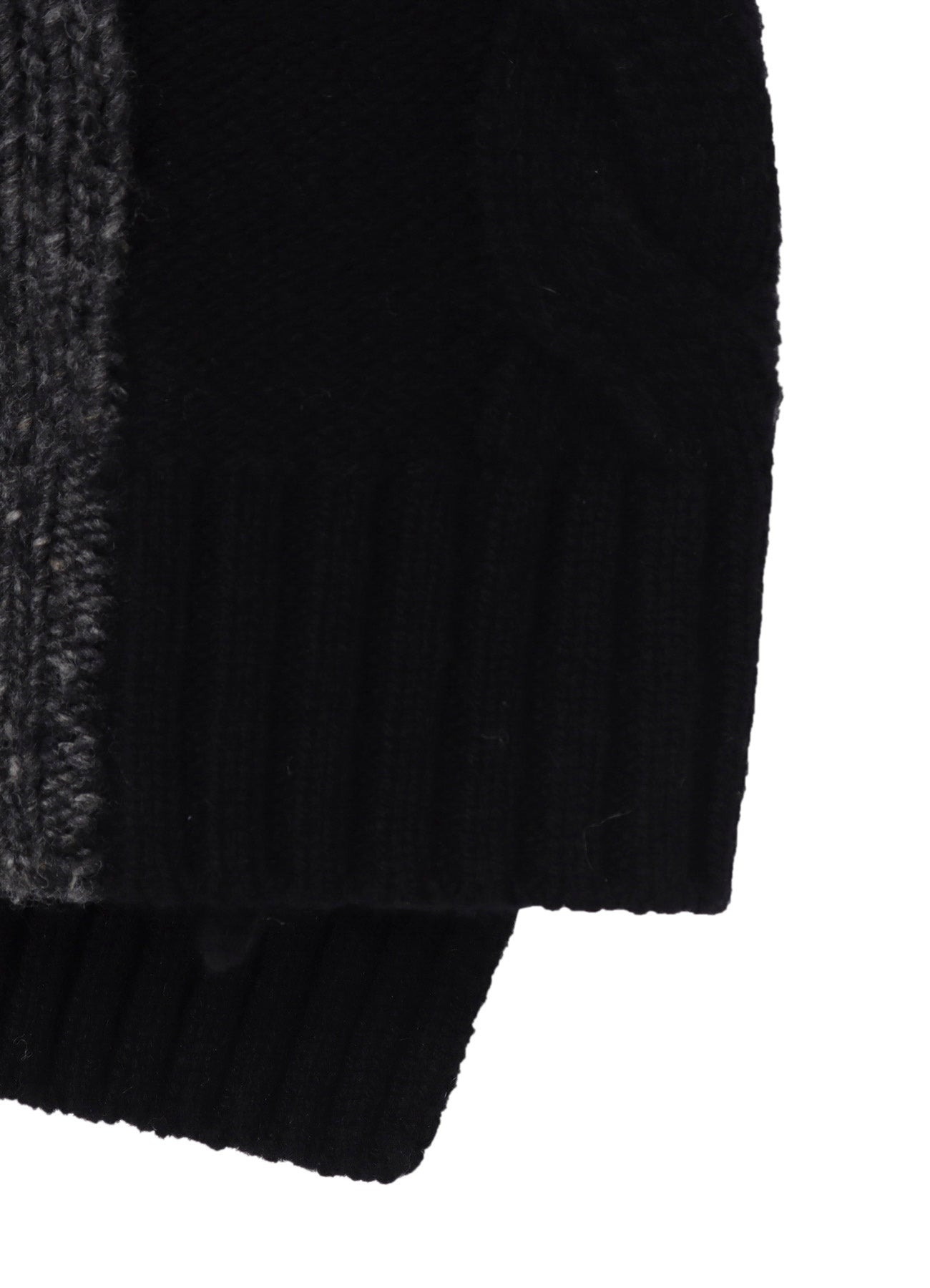 FINE MERINO WOOL CABLE SWITCH UNBALANCE HOODIE