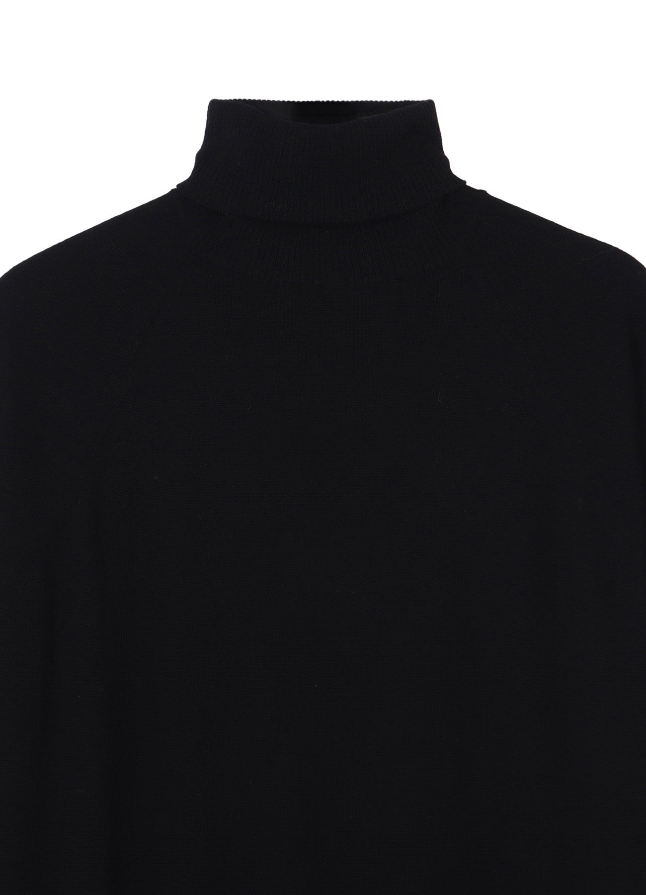 MERINO WOOL LEFT ZIPPER RAGLAN SLEEVE TURTLENECK