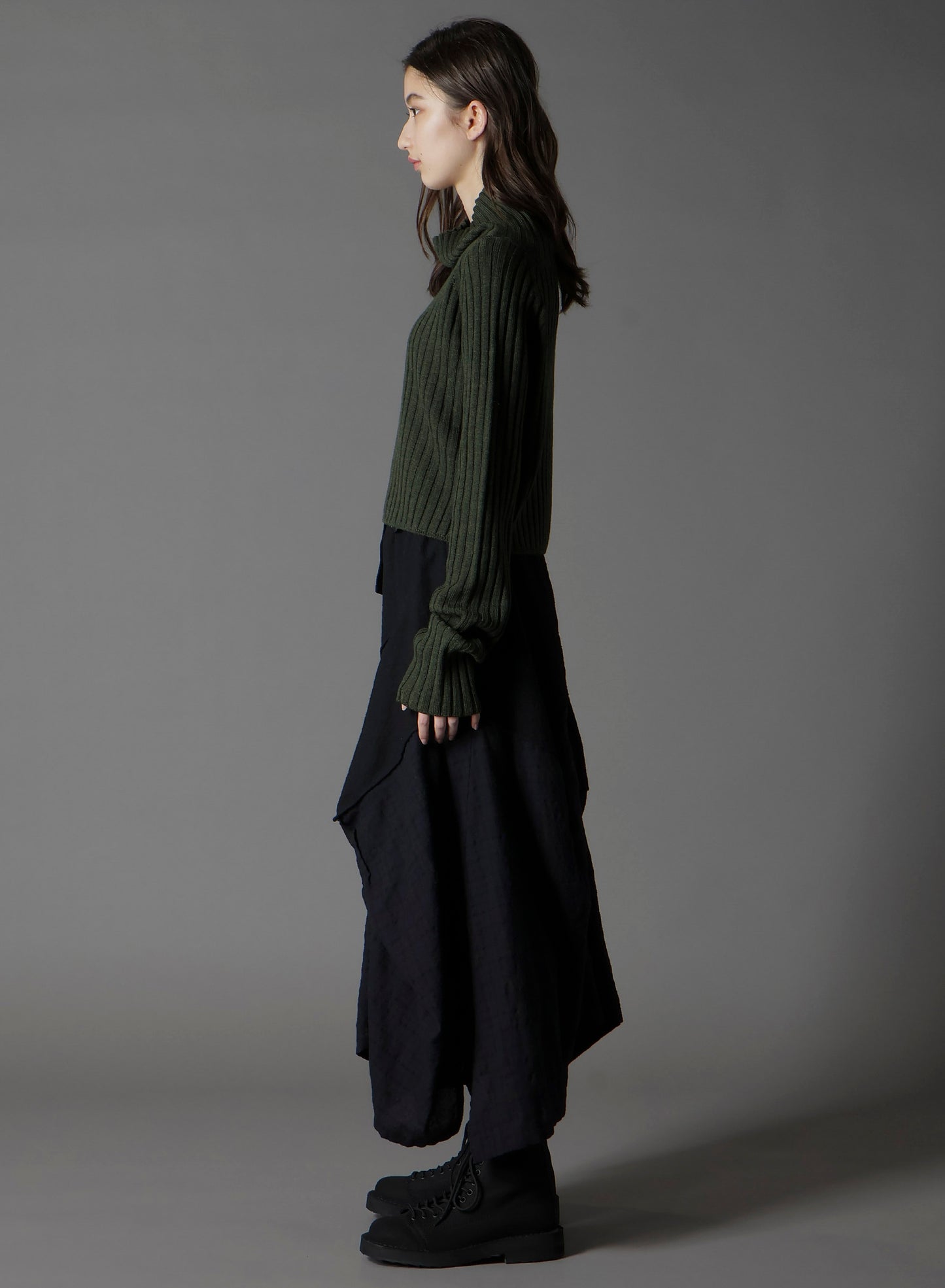 FINE MERINO WOOL RIBBED RAGLEN SHORT LENGTH TURTLE NECK