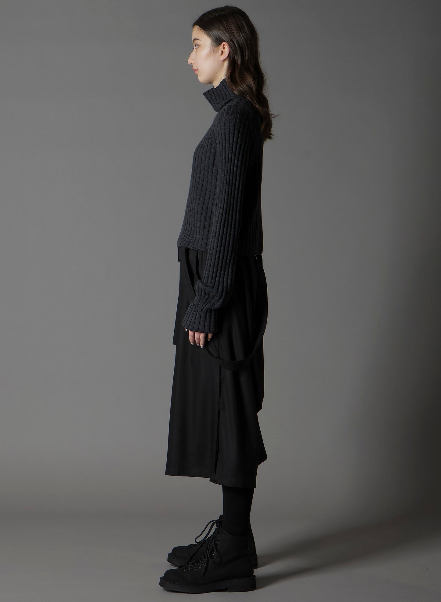 FINE MERINO WOOL RIBBED RAGLEN SHORT LENGTH TURTLE NECK