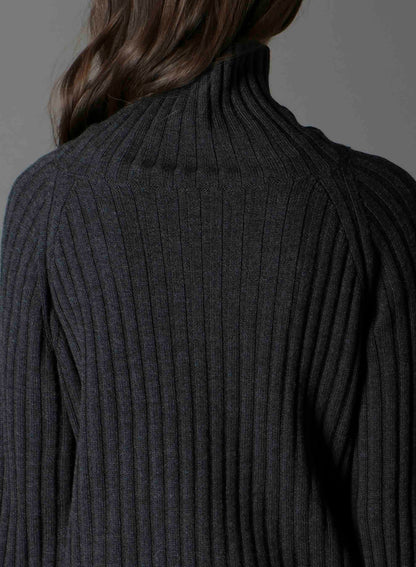 FINE MERINO WOOL RIBBED RAGLEN SHORT LENGTH TURTLE NECK