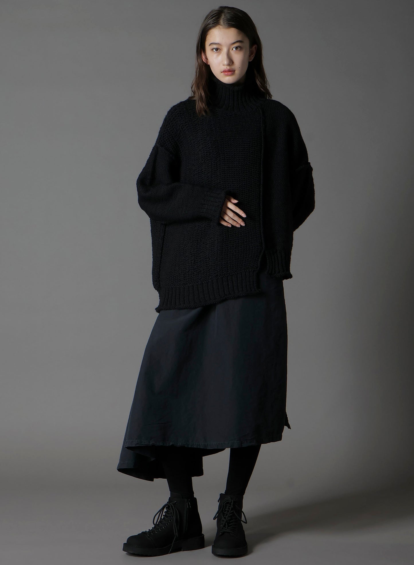 ROVING SLUB WOOL UNBALANCE TURTLENECK