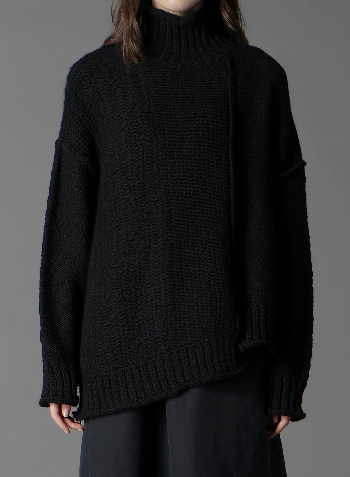 ROVING SLUB WOOL UNBALANCE TURTLENECK