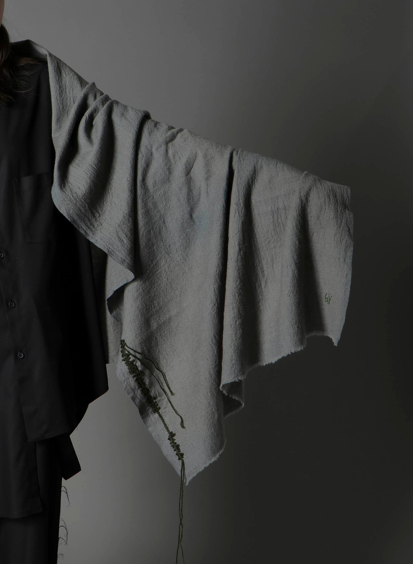 TETANY WOOL HAND STITCH SCARF