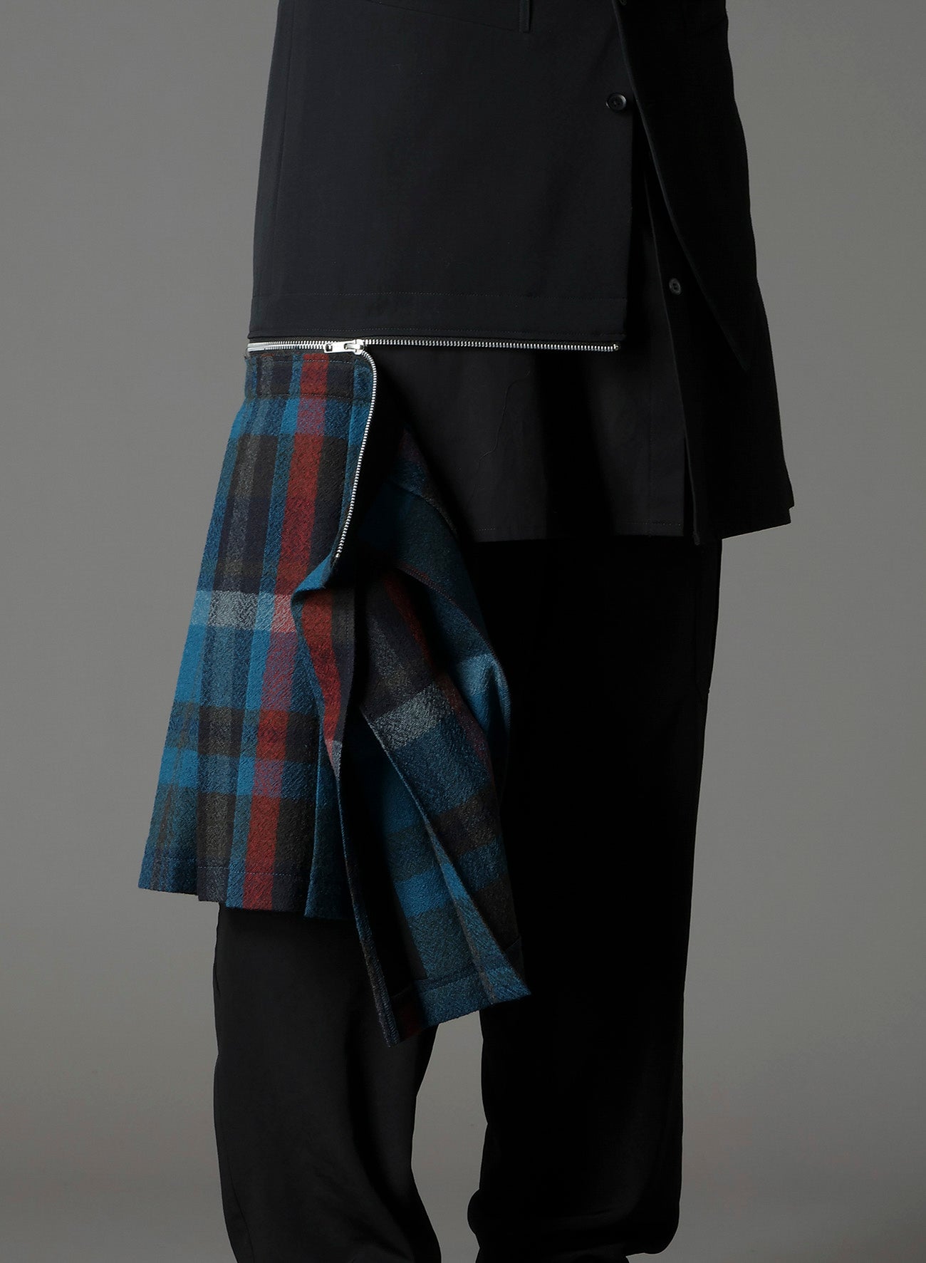W/GABARDINE DOUBLE GAUZE  PLEATED VEST