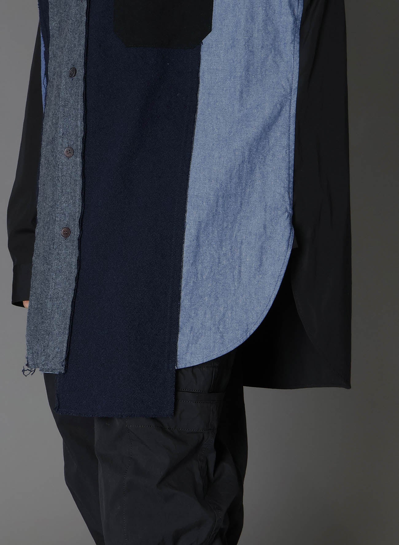 VARIOUS MATERIAL COMBINATION ASYMMETRY STANDARD SHIRT