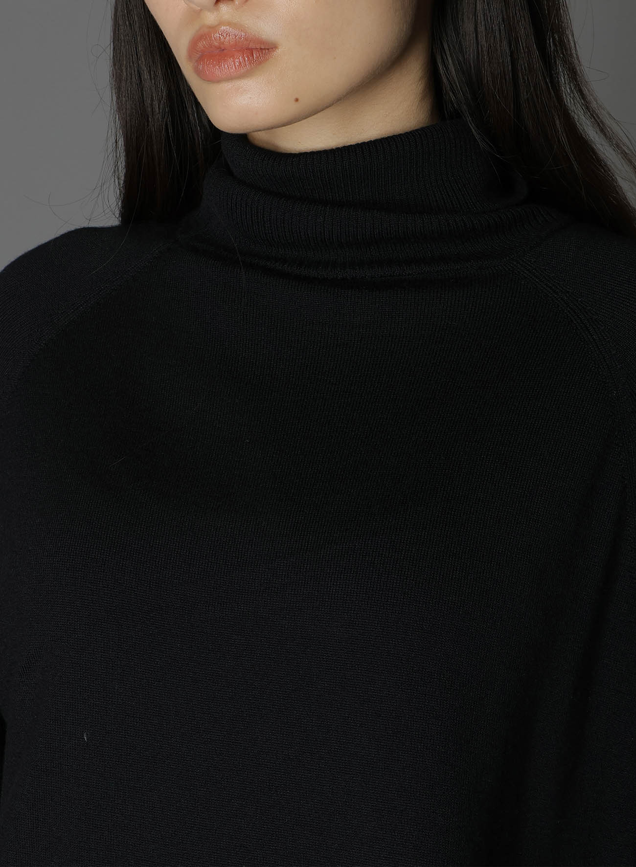 MERINO WOOL TURTLENECK LONG KNIT