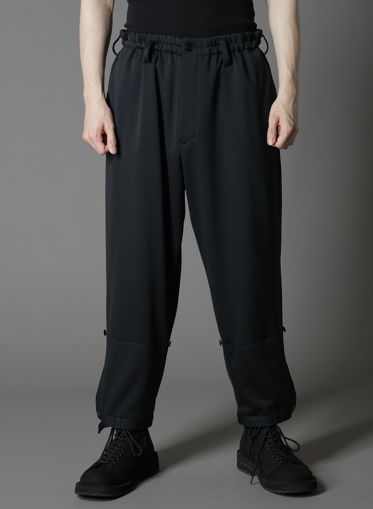 【1/17 10:00(JST) Release】POLYESTER SMOOTH DOUBLE HEM RIB PANTS