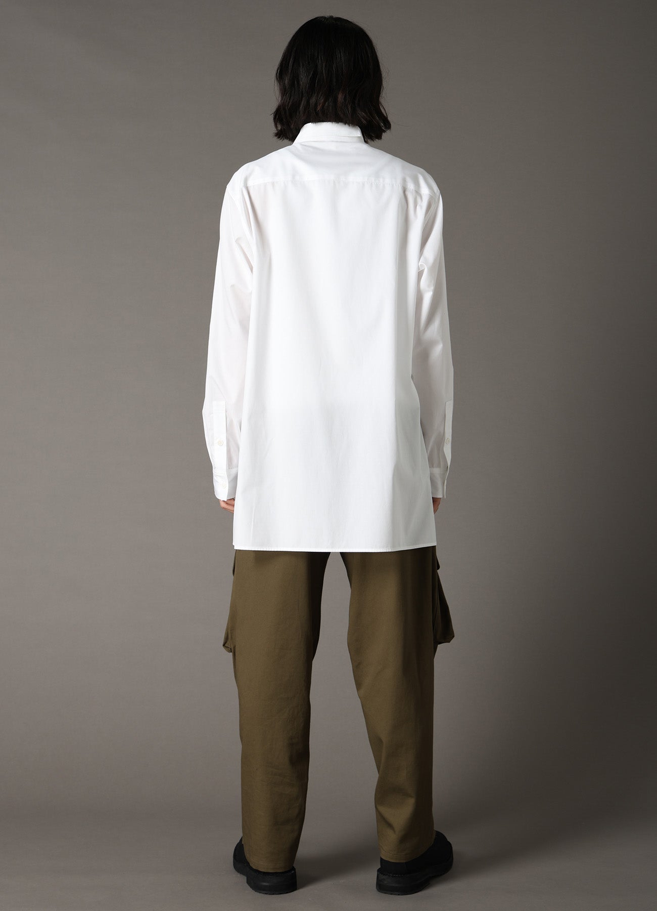 COTTON BROAD CURVED FRONT PANEL SHIRT