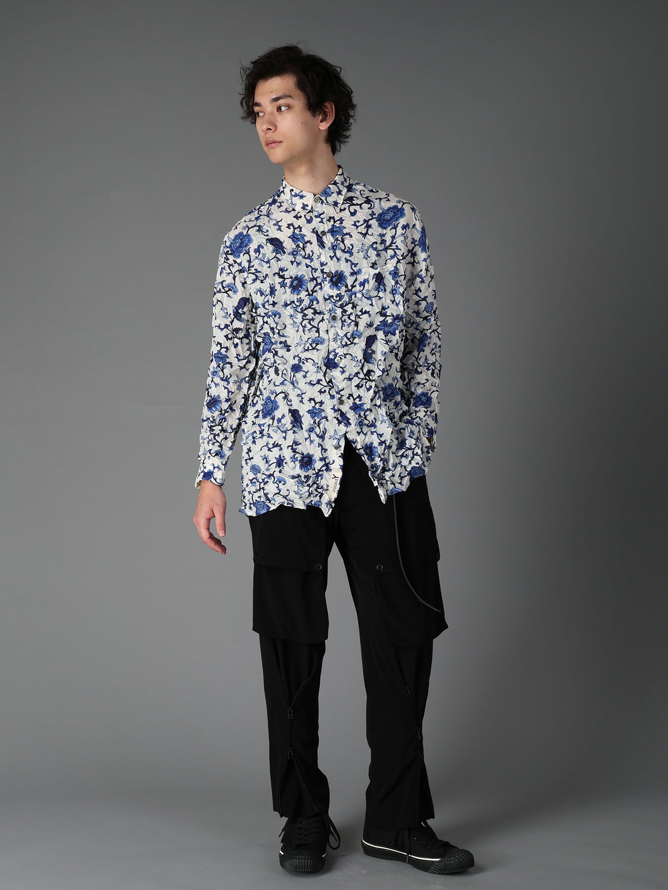 CRUSHED FABRIC BOTANICAL ARABESQUE PRINT SHIRT