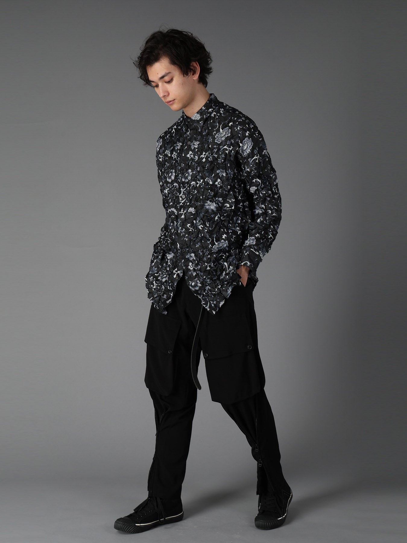 CRUSHED FABRIC BOTANICAL ARABESQUE PRINT SHIRT