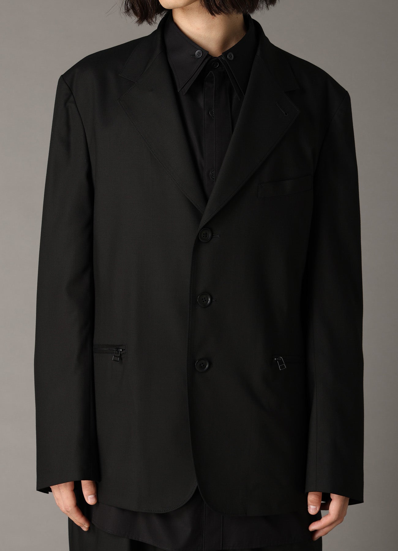 TR TWILL 3-BUTTON ZIP POCKET TAILORED JACKET