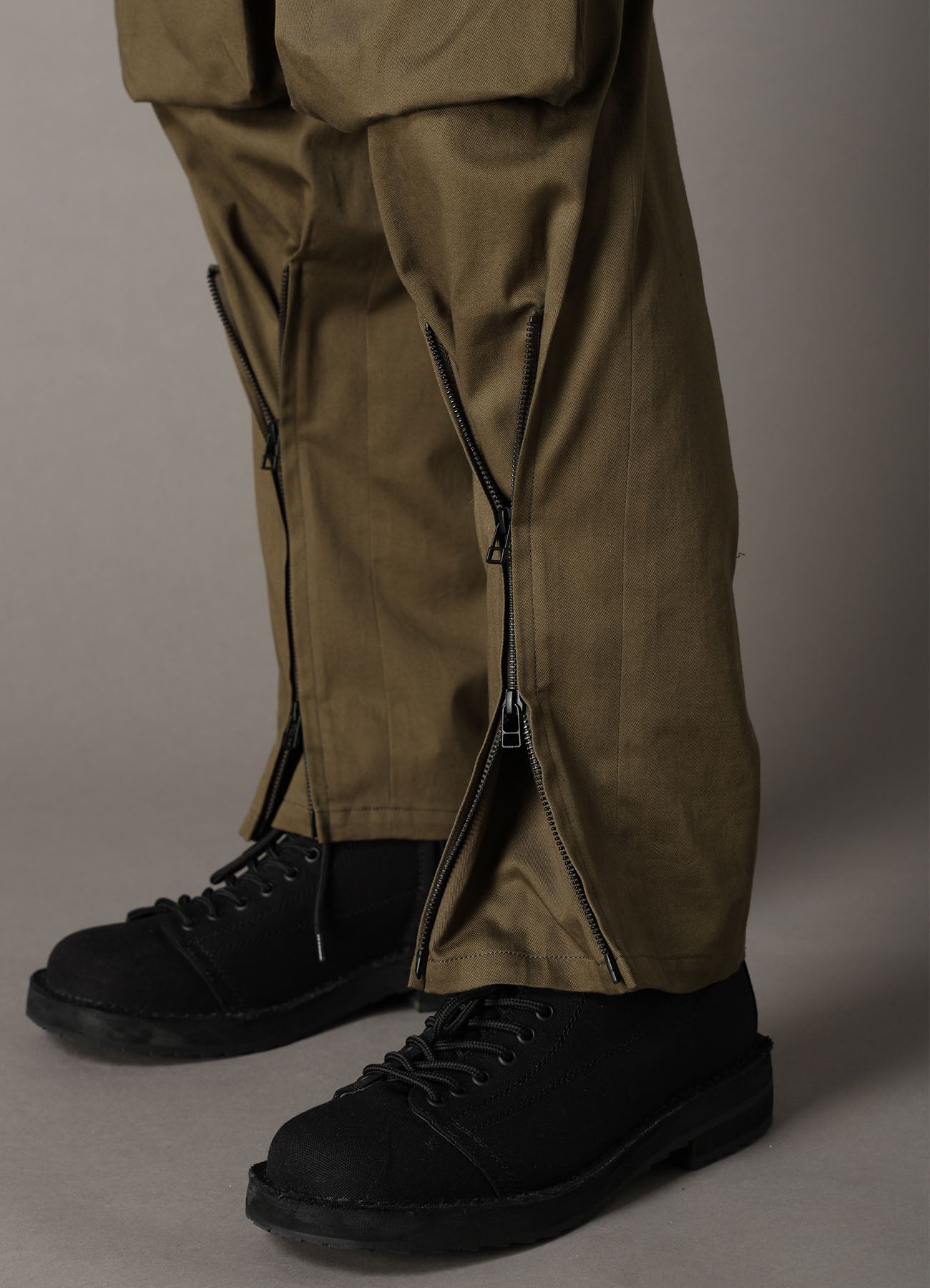 KATSURAGI ZIPPER JODHPURS CARGO PANTS
