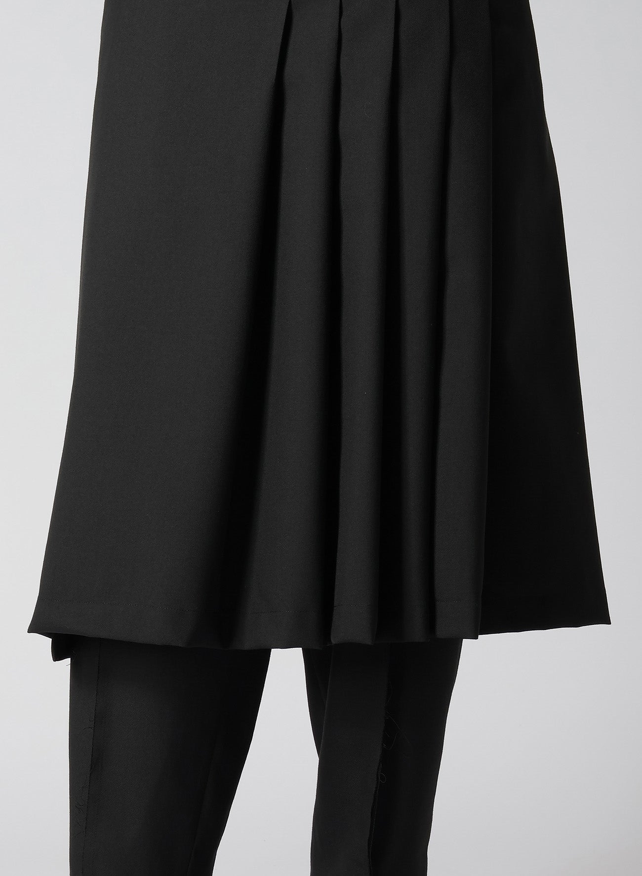 WOOL POLYESTER GABARDINE WRAPPED TUCK SKIRT