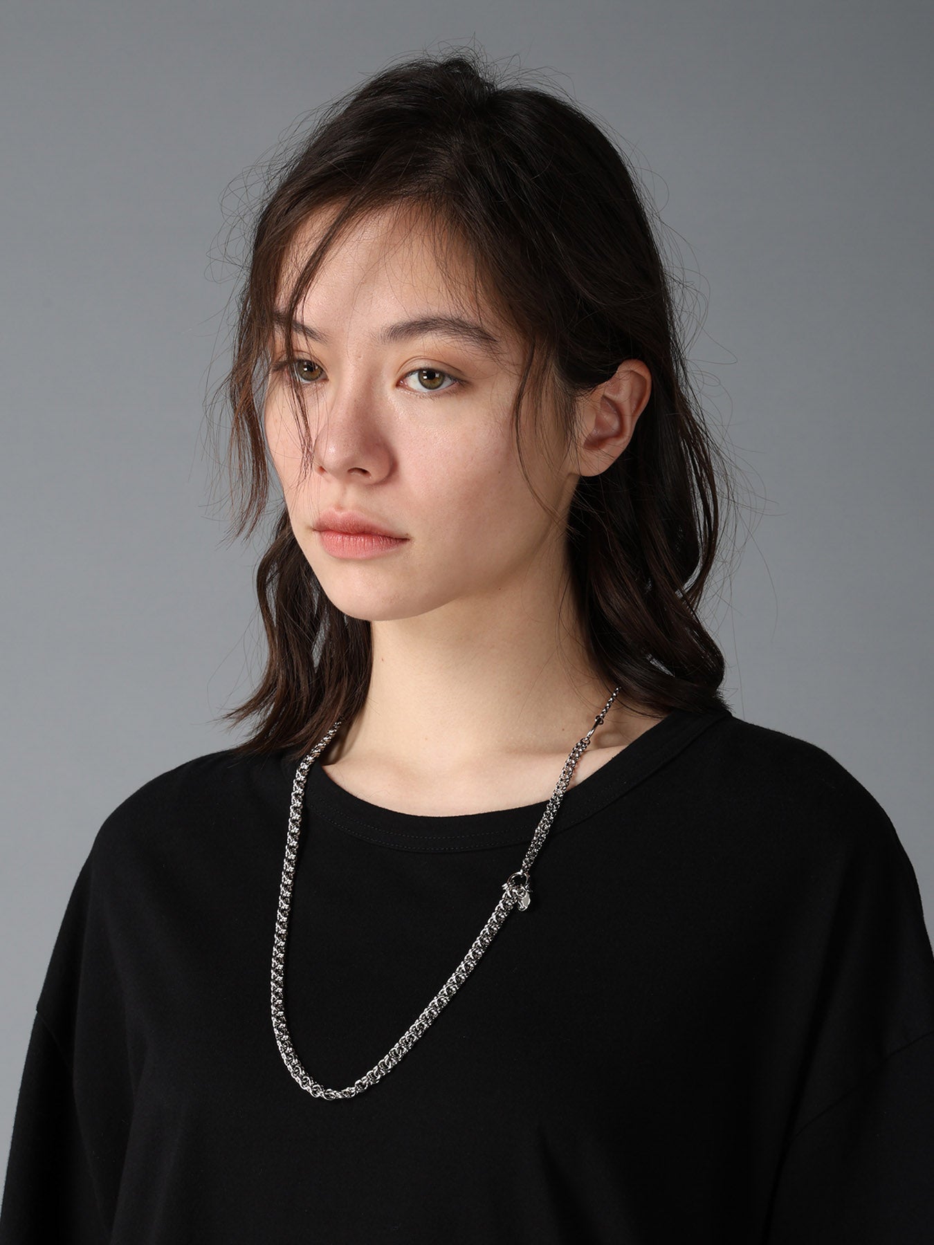 BRASS HOOK NECKLACE