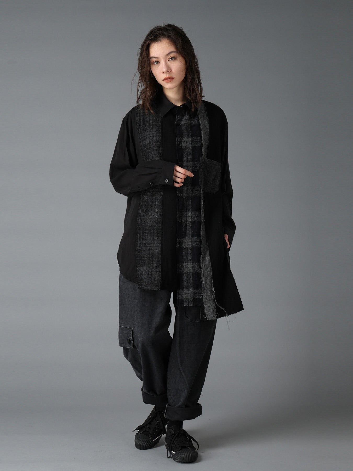SWITCHING MATERIAL FRONT PANEL SHIRT