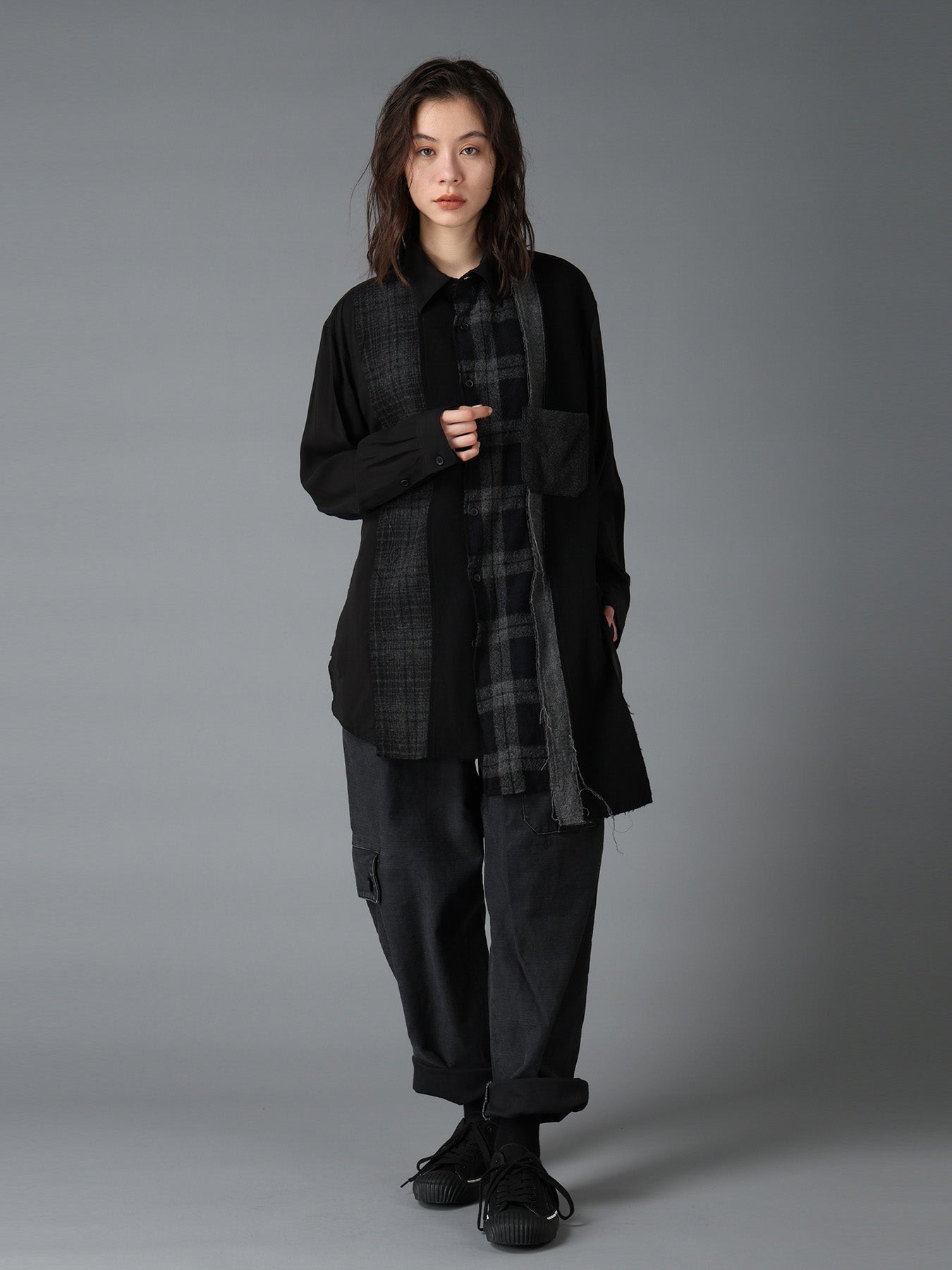 SWITCHING MATERIAL FRONT PANEL SHIRT
