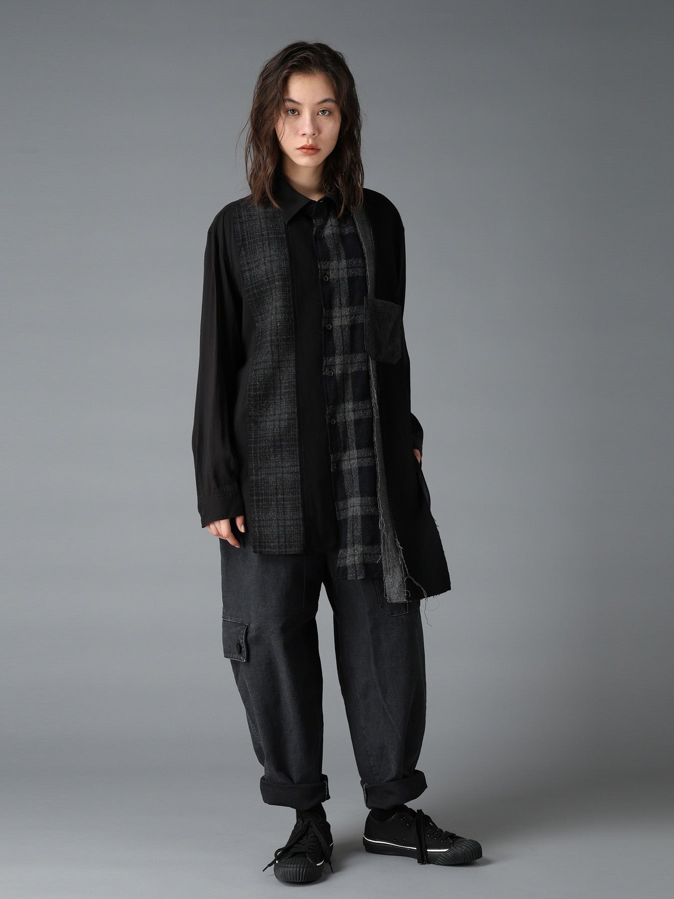 SWITCHING MATERIAL FRONT PANEL SHIRT