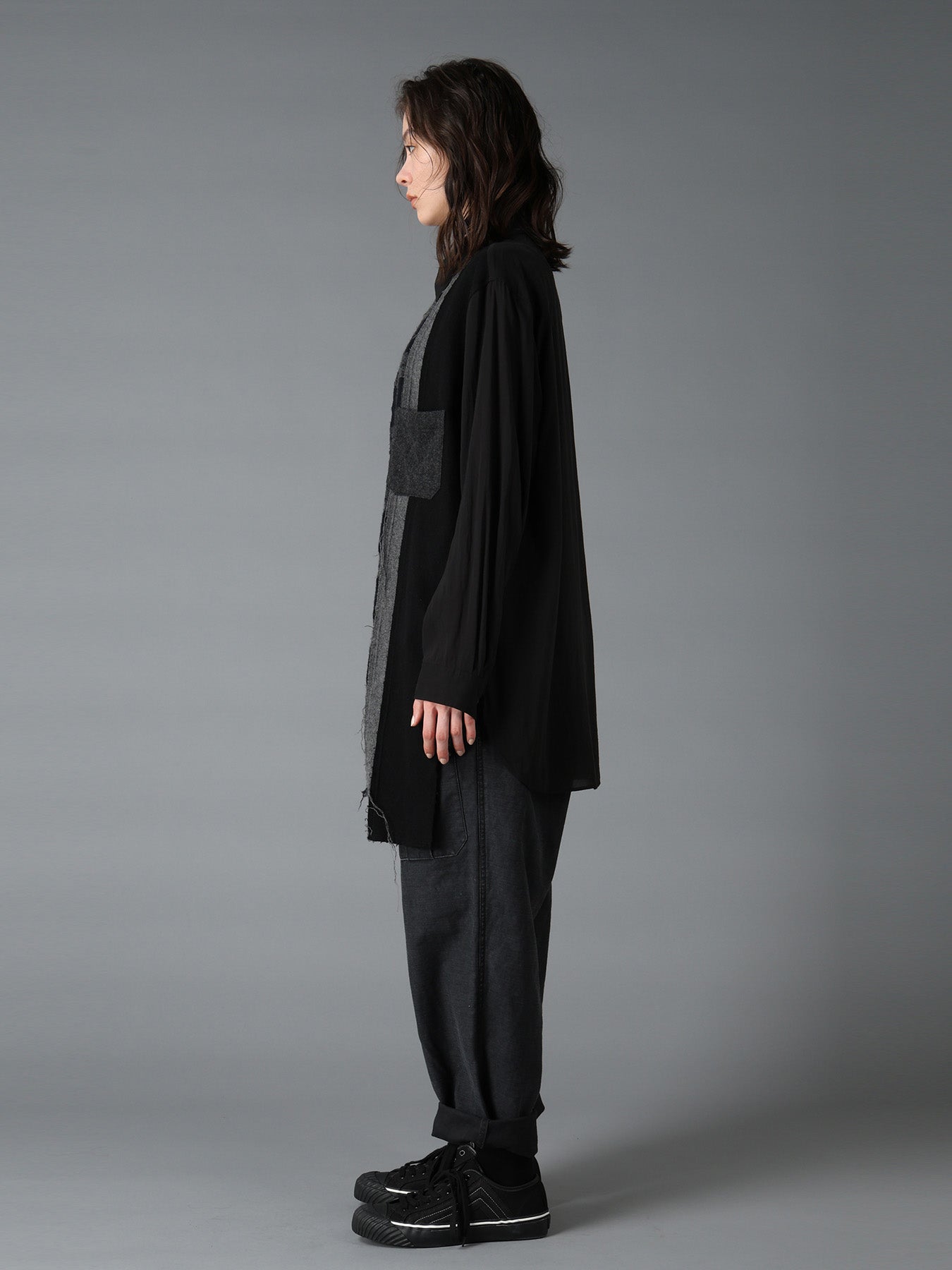 SWITCHING MATERIAL FRONT PANEL SHIRT