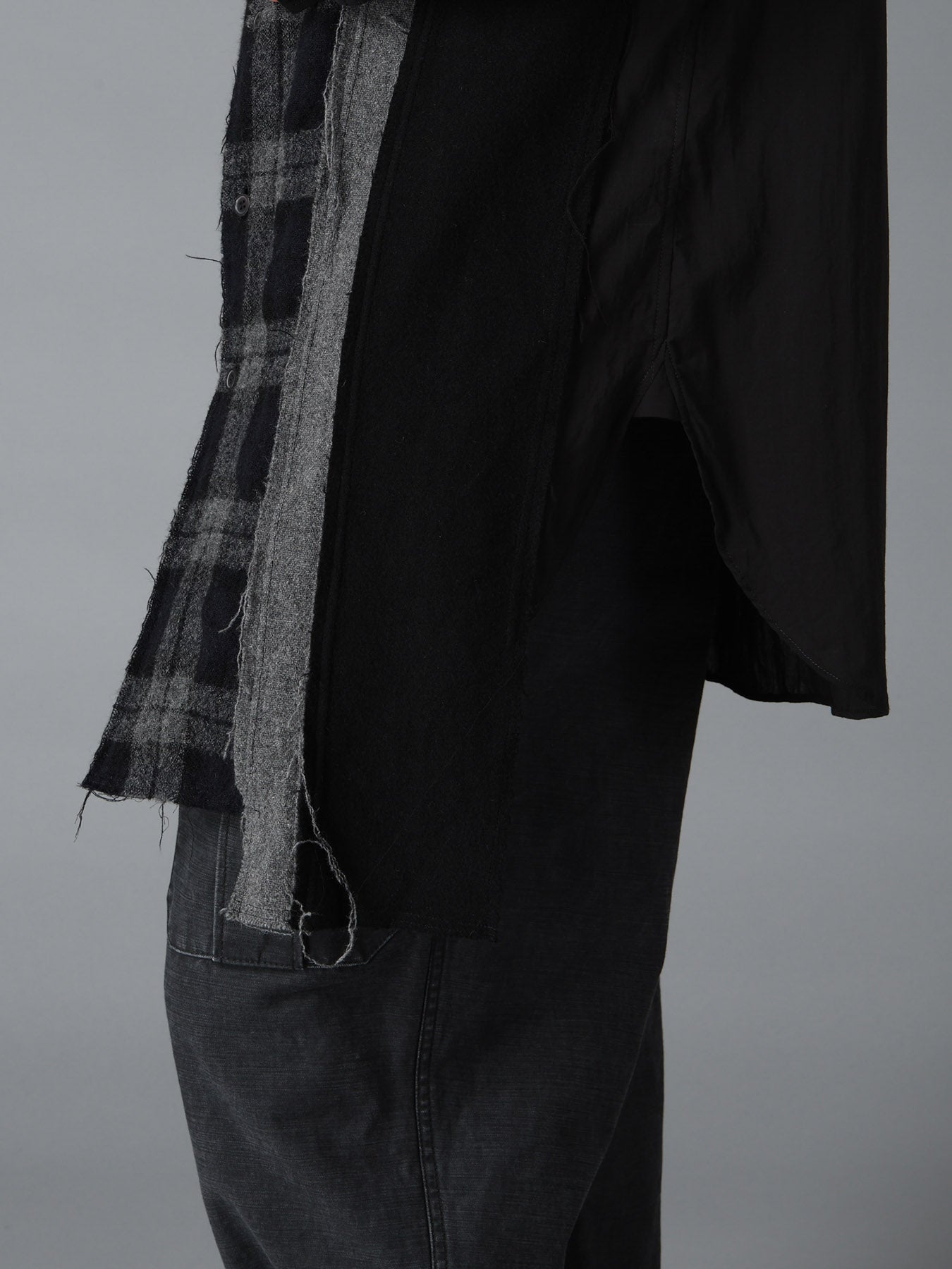 SWITCHING MATERIAL FRONT PANEL SHIRT
