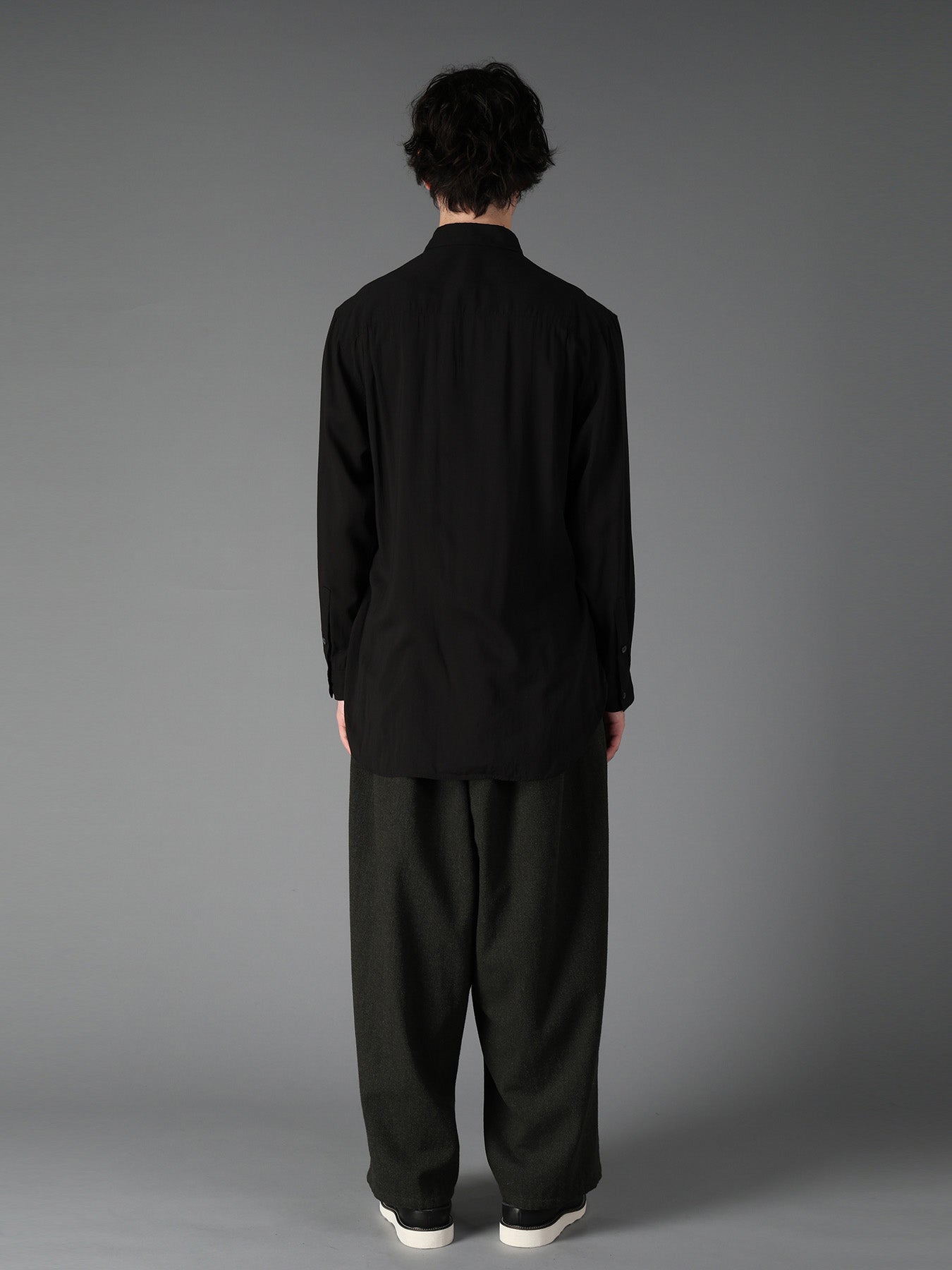 SWITCHING MATERIAL PATCHWORK SHIRT
