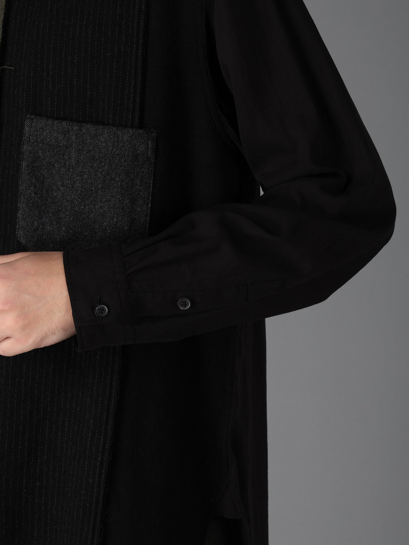 SWITCHING MATERIAL PATCHWORK SHIRT
