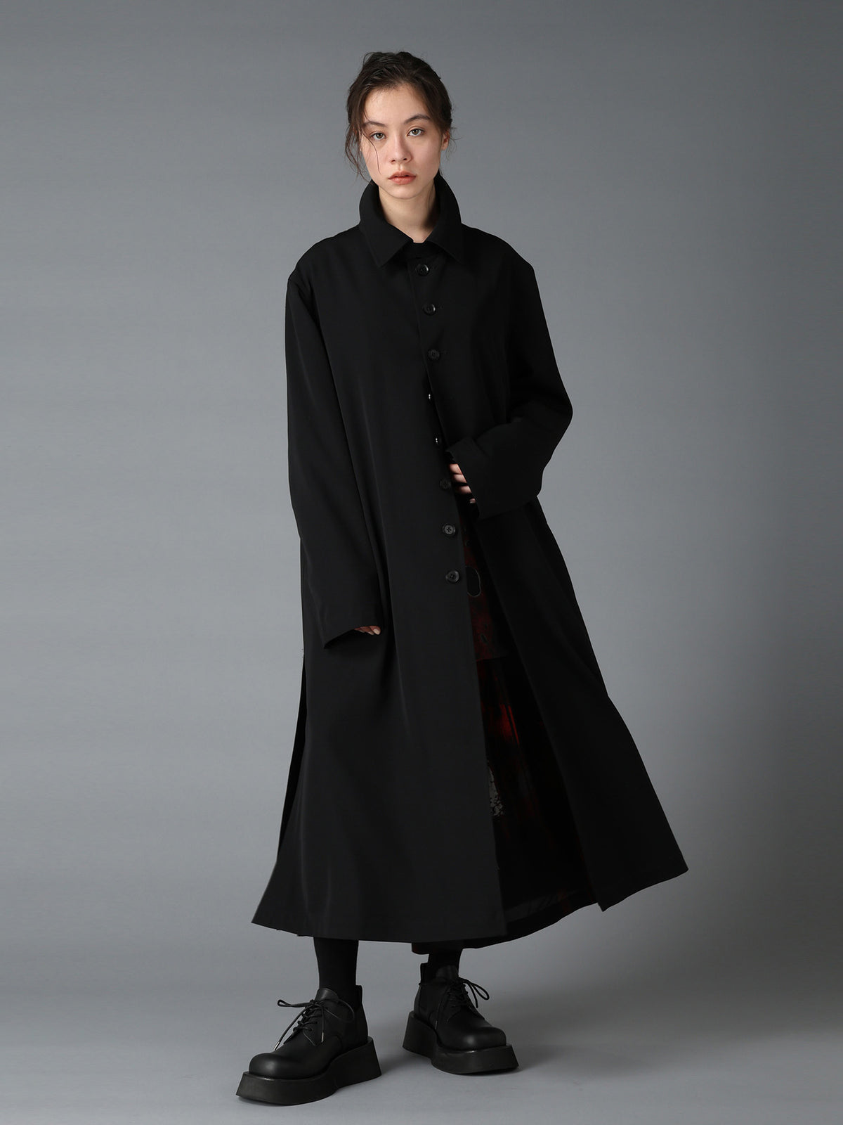 WOOL GABARDINE 8-BUTTON COAT