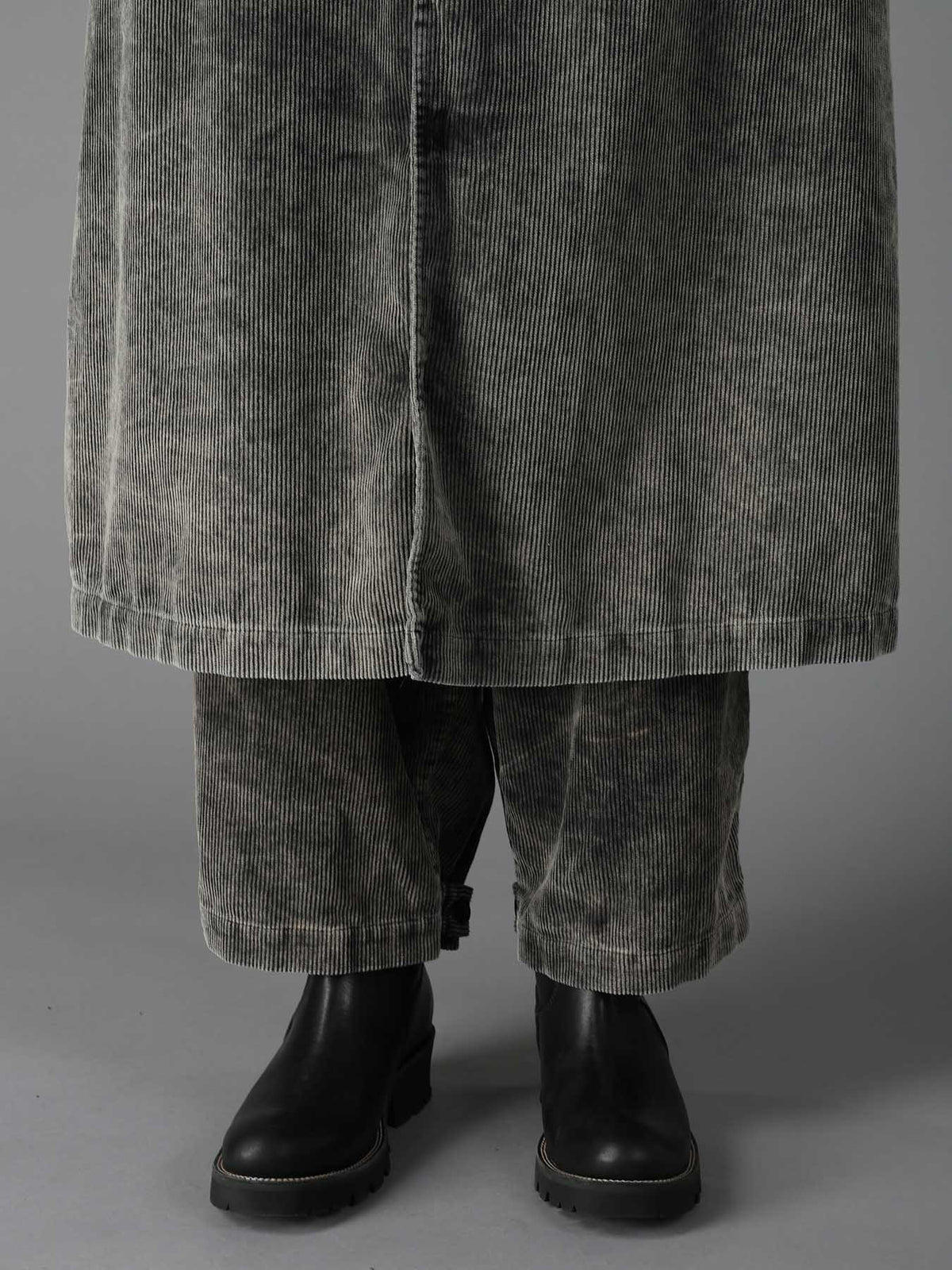 SULFUR-DYED CORDUROY CHEMICAL-BLEACH LONG COAT