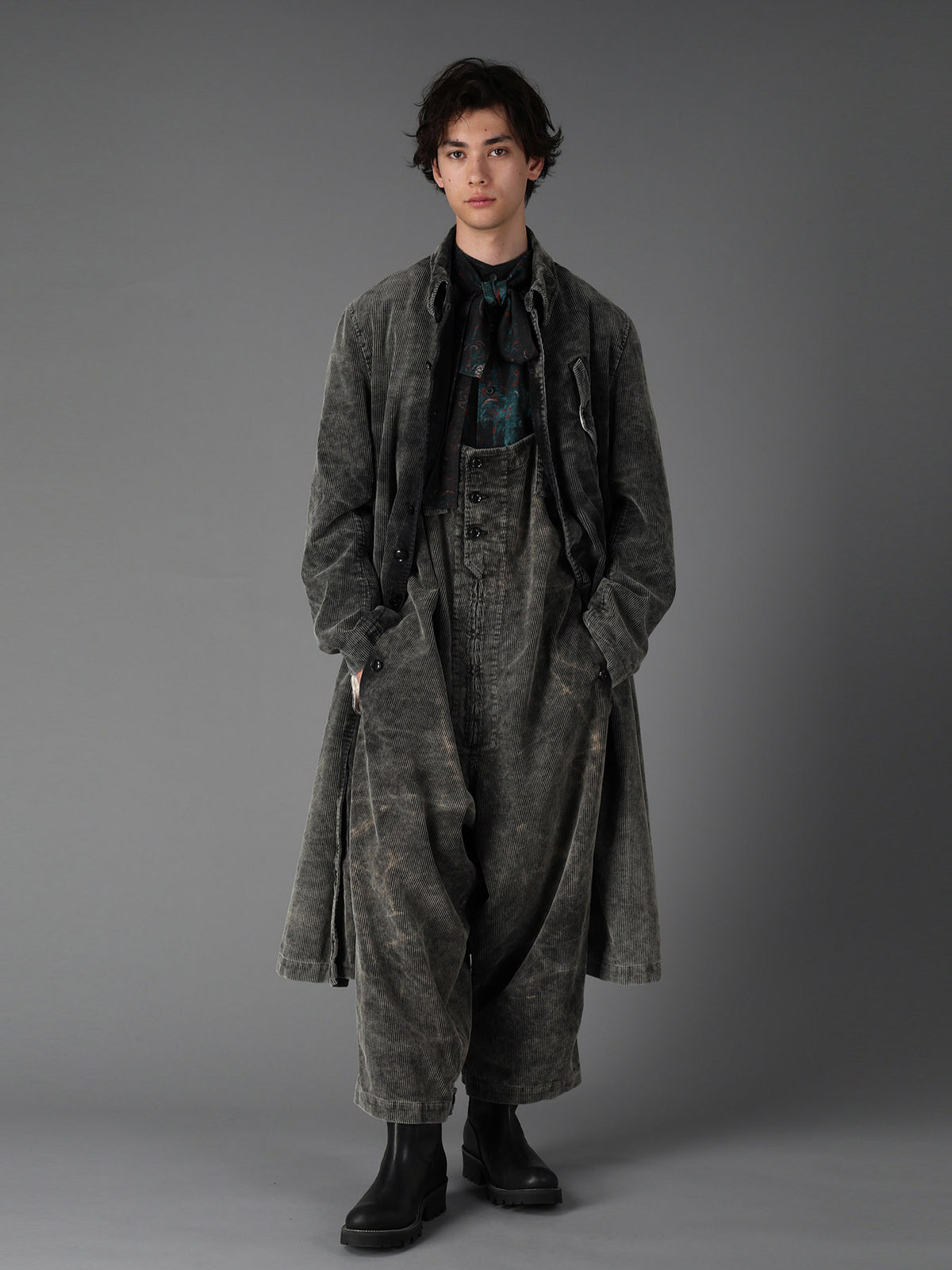 SULFUR-DYED CORDUROY CHEMICAL-BLEACH LONG COAT