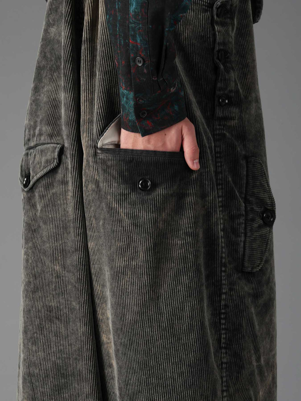 SULFUR-DYED CORDUROY CHEMICAL-BLEACH OVERALL