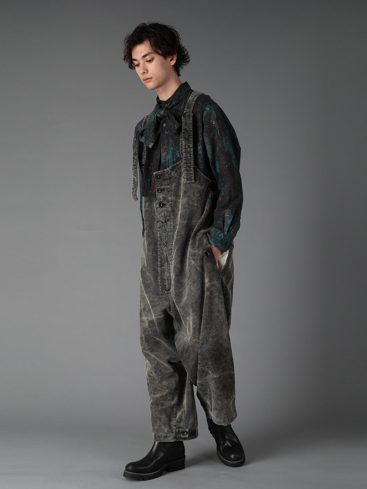 SULFUR-DYED CORDUROY CHEMICAL-BLEACH OVERALL