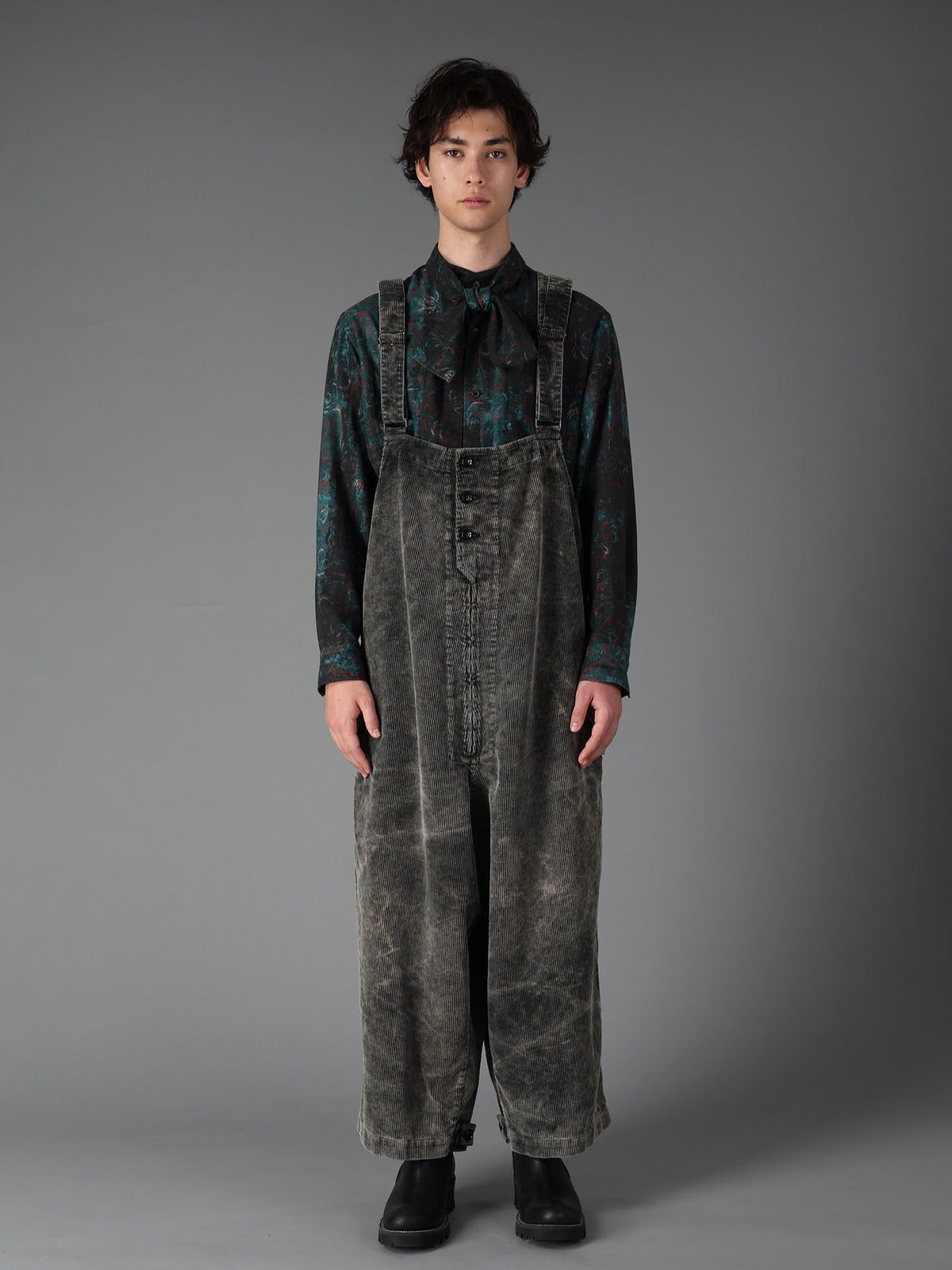 SULFUR-DYED CORDUROY CHEMICAL-BLEACH OVERALL
