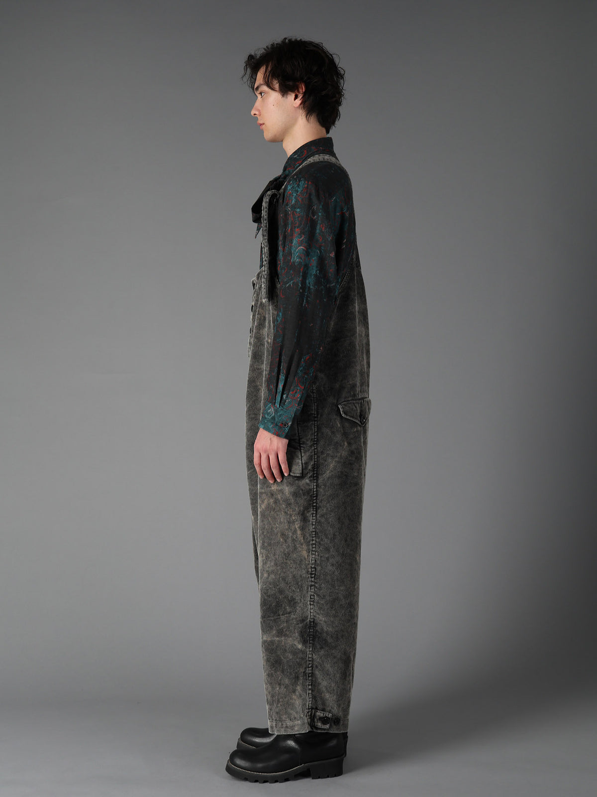 SULFUR-DYED CORDUROY CHEMICAL-BLEACH OVERALL