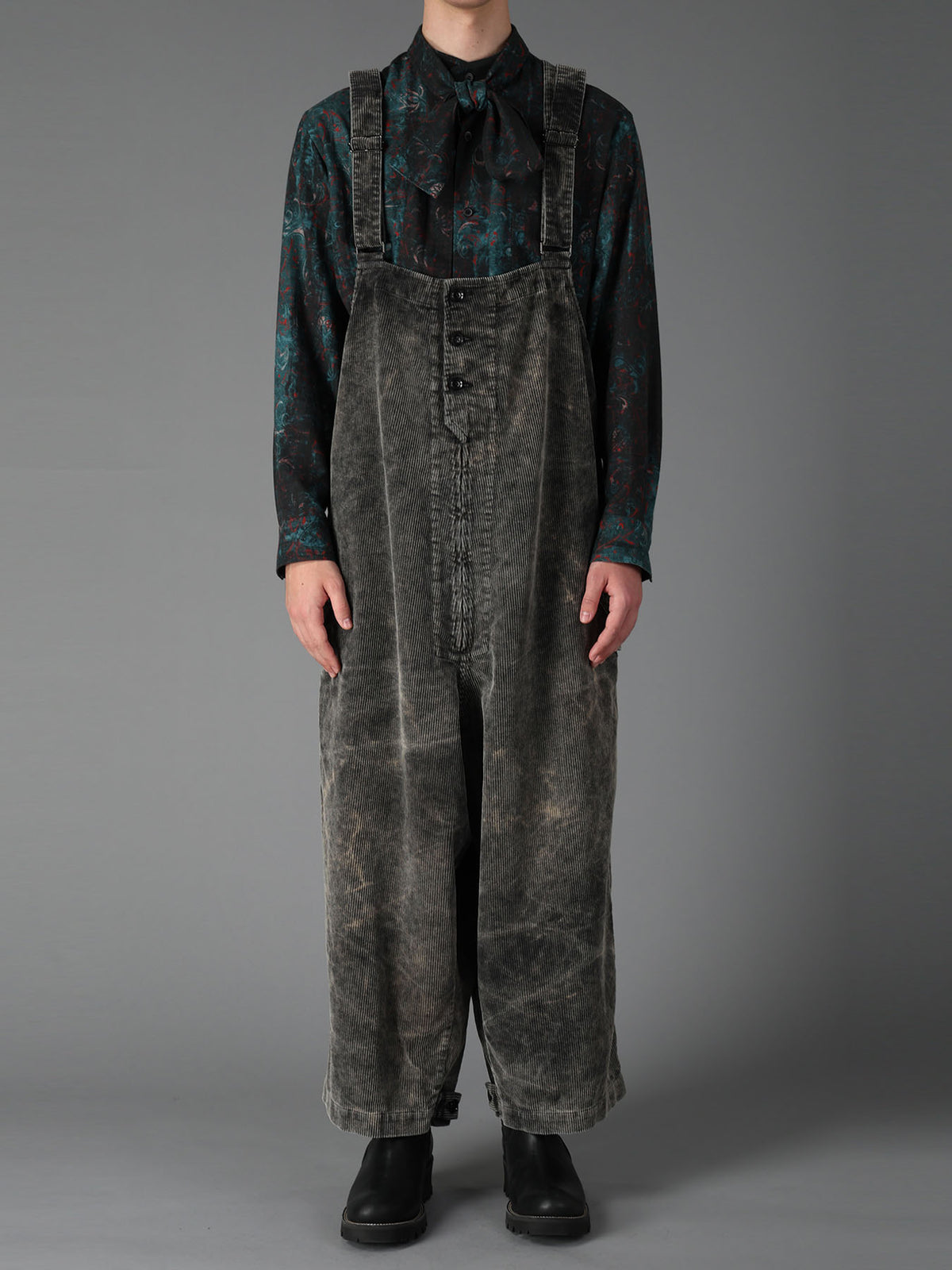 SULFUR-DYED CORDUROY CHEMICAL-BLEACH OVERALL