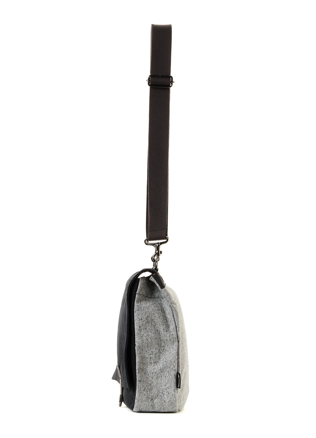 NO.8 CANVAS BIO FINISHED BREAD SHOULDER BAG – THE SHOP YOHJI YAMAMOTO